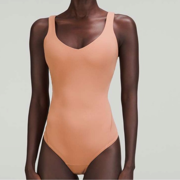 Luluelmon Align Bodysuit NWT size 6 - Picture 1 of 5